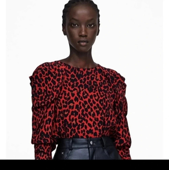 Zara puff sleeve red leopard print top - Picture 3 of 6